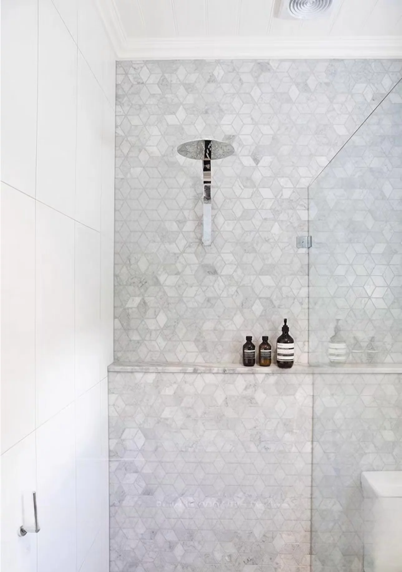 Carrara Marble Diamond Mosaic 2
