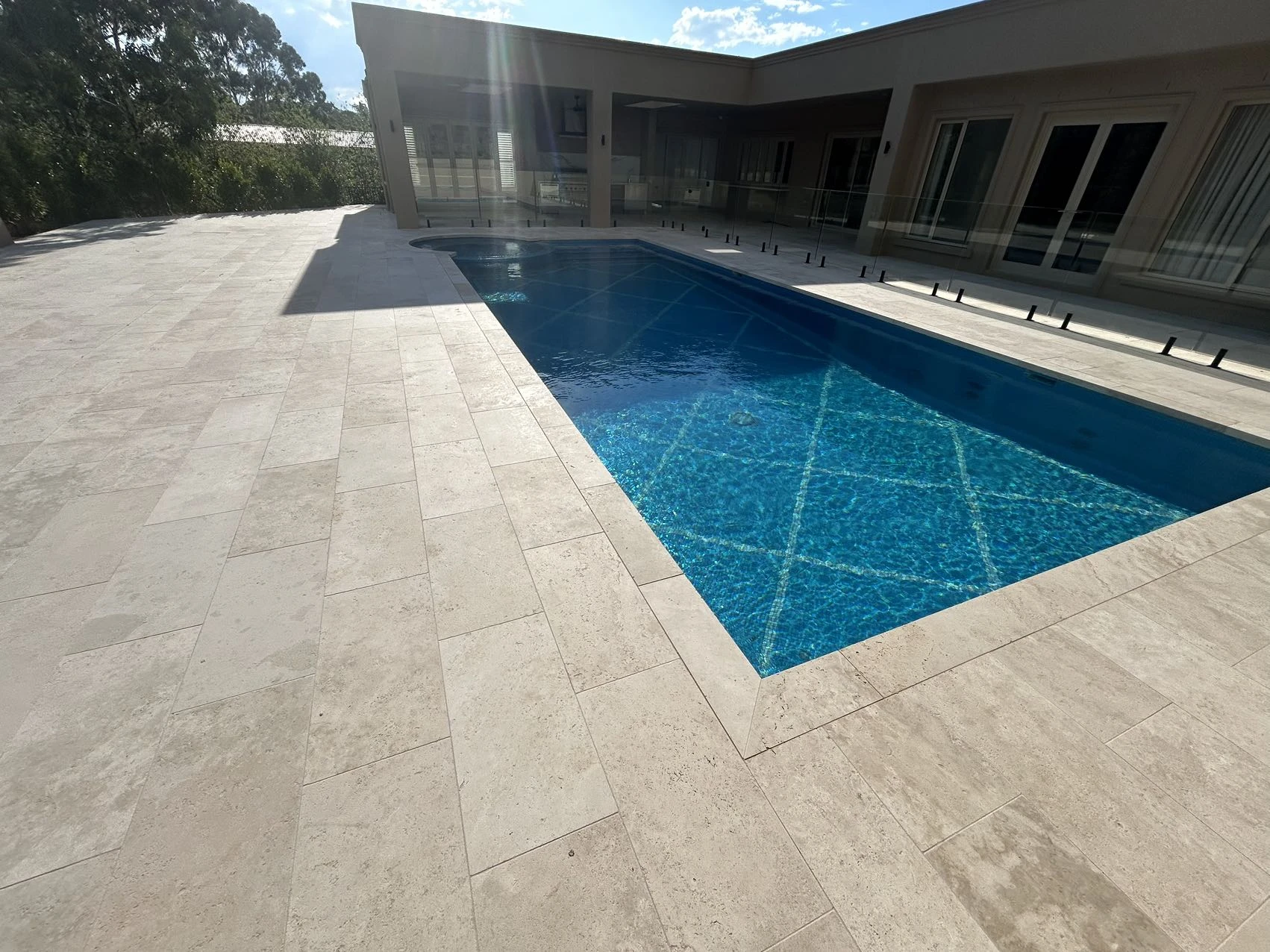preview for Classic Travertine, Tumbled and Unfilled