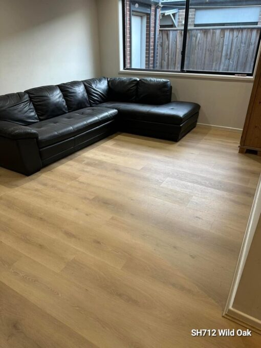 Natural Oak 7mm SPC Hybrid Flooring 2